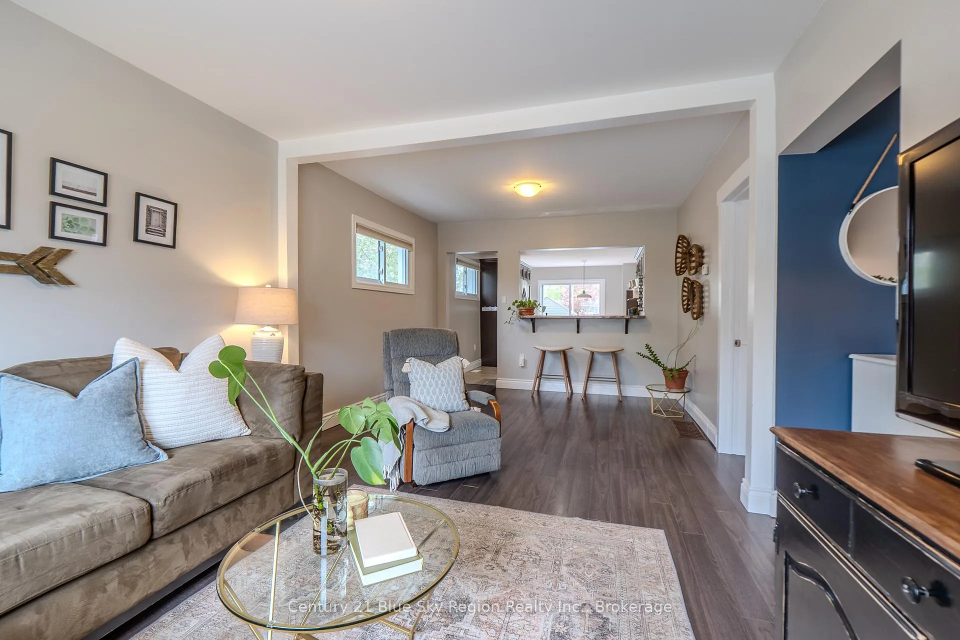 Photo 8 of 15 Pollard Avenue, North Bay, Ferris — HOMEH