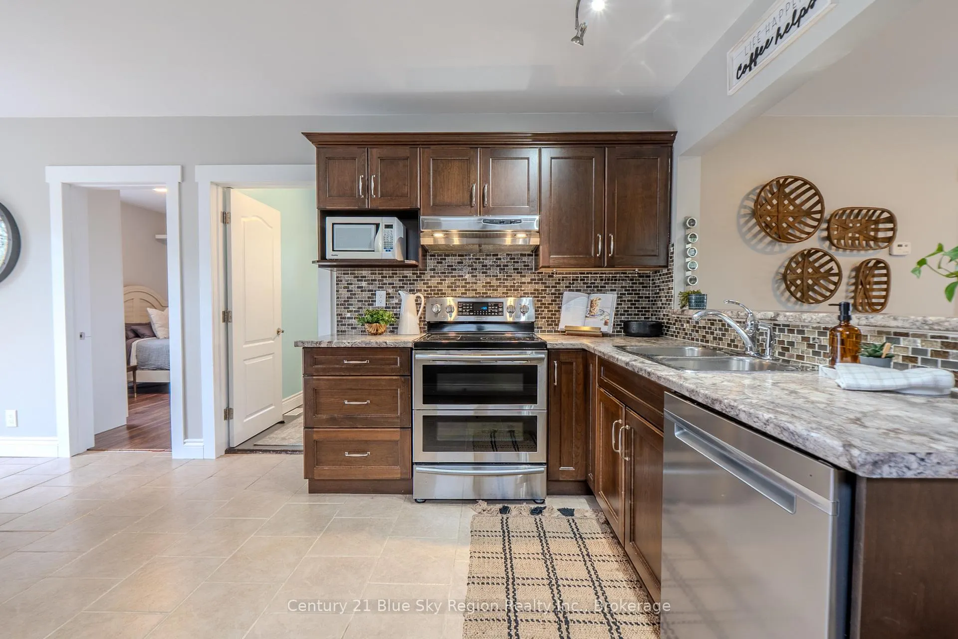 Photo 11 of 15 Pollard Avenue, North Bay, Ferris — HOMEH
