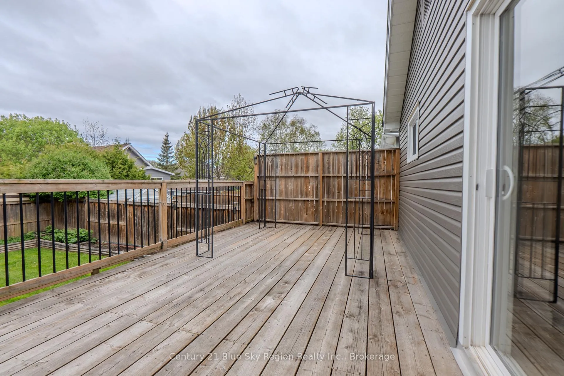 Photo 18 of 15 Pollard Avenue, North Bay, Ferris — HOMEH