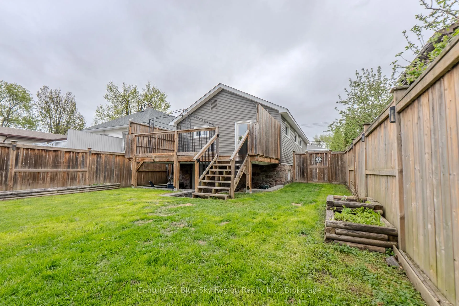 Photo 35 of 15 Pollard Avenue, North Bay, Ferris — HOMEH