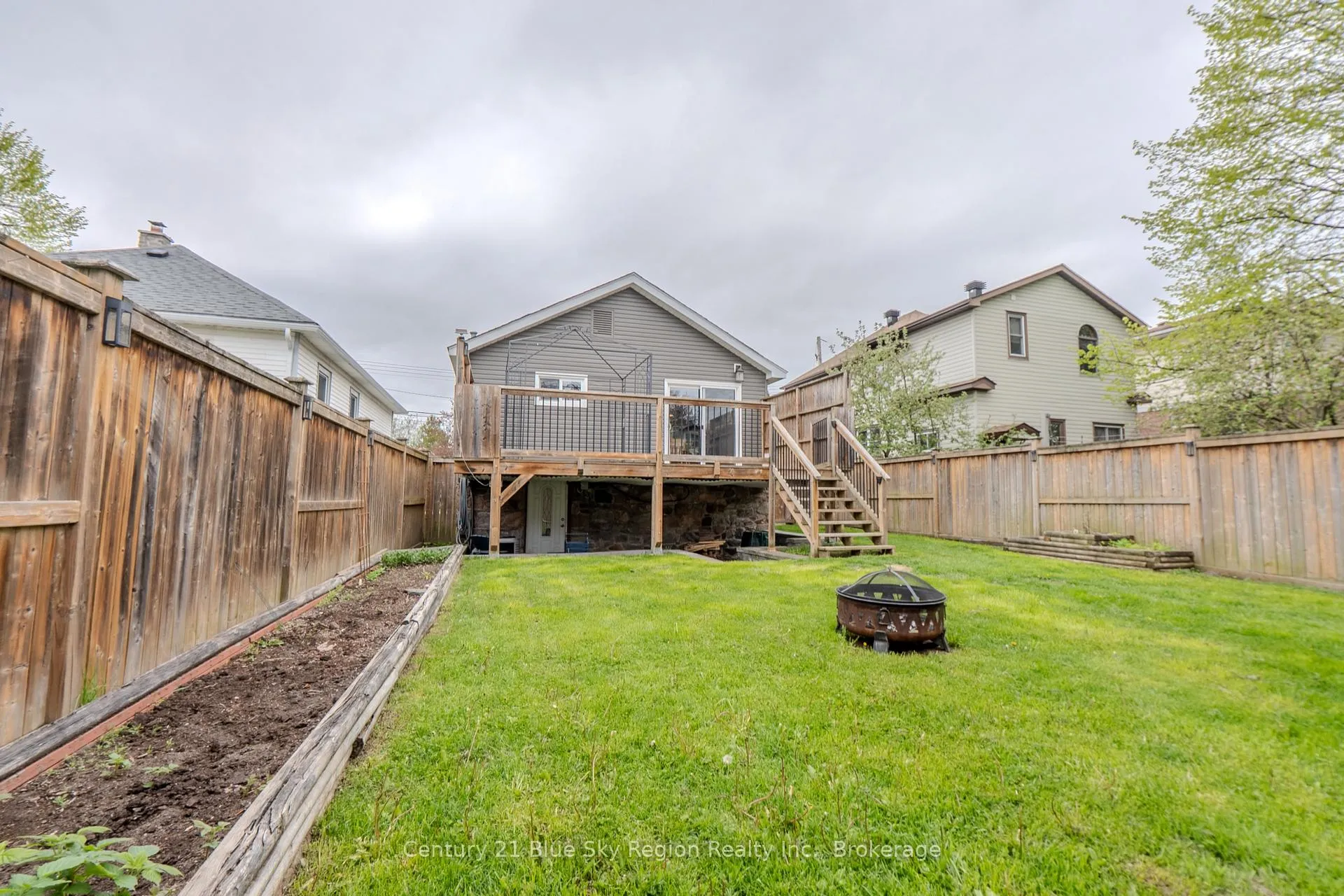 Photo 37 of 15 Pollard Avenue, North Bay, Ferris — HOMEH