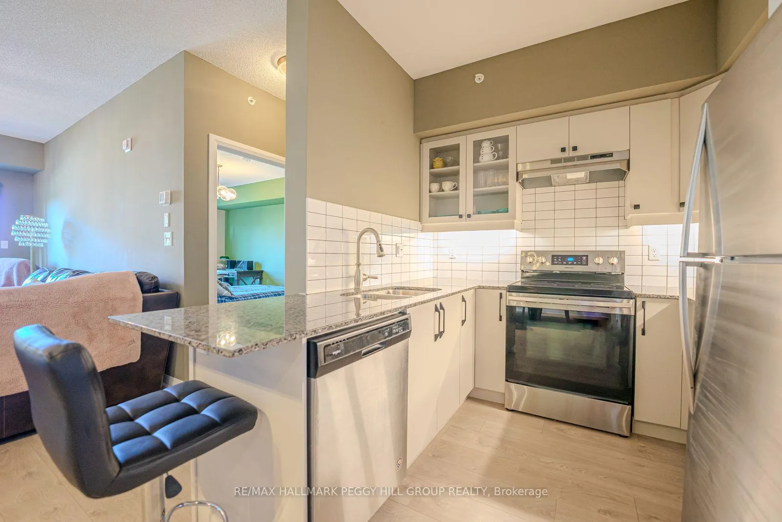 Photo 1 of Unit 112, 54 Koda Street, Barrie, Rural Barrie Southwest — HOMEH