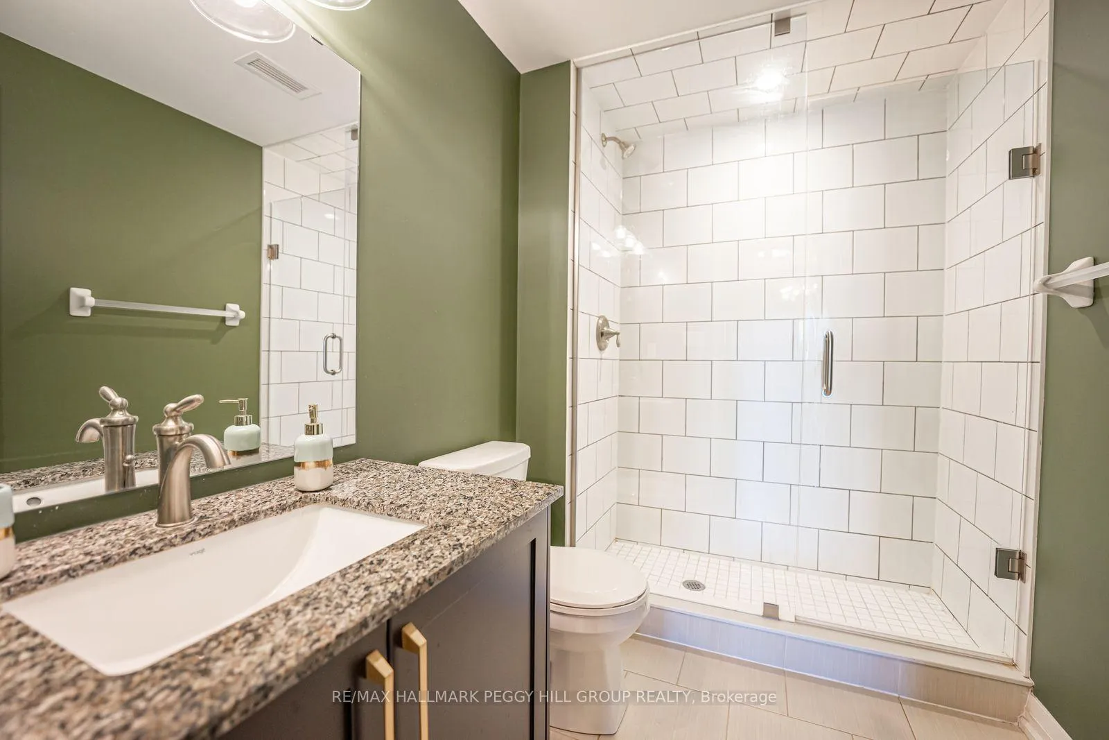Photo 7 of Unit 112, 54 Koda Street, Barrie, Rural Barrie Southwest — HOMEH