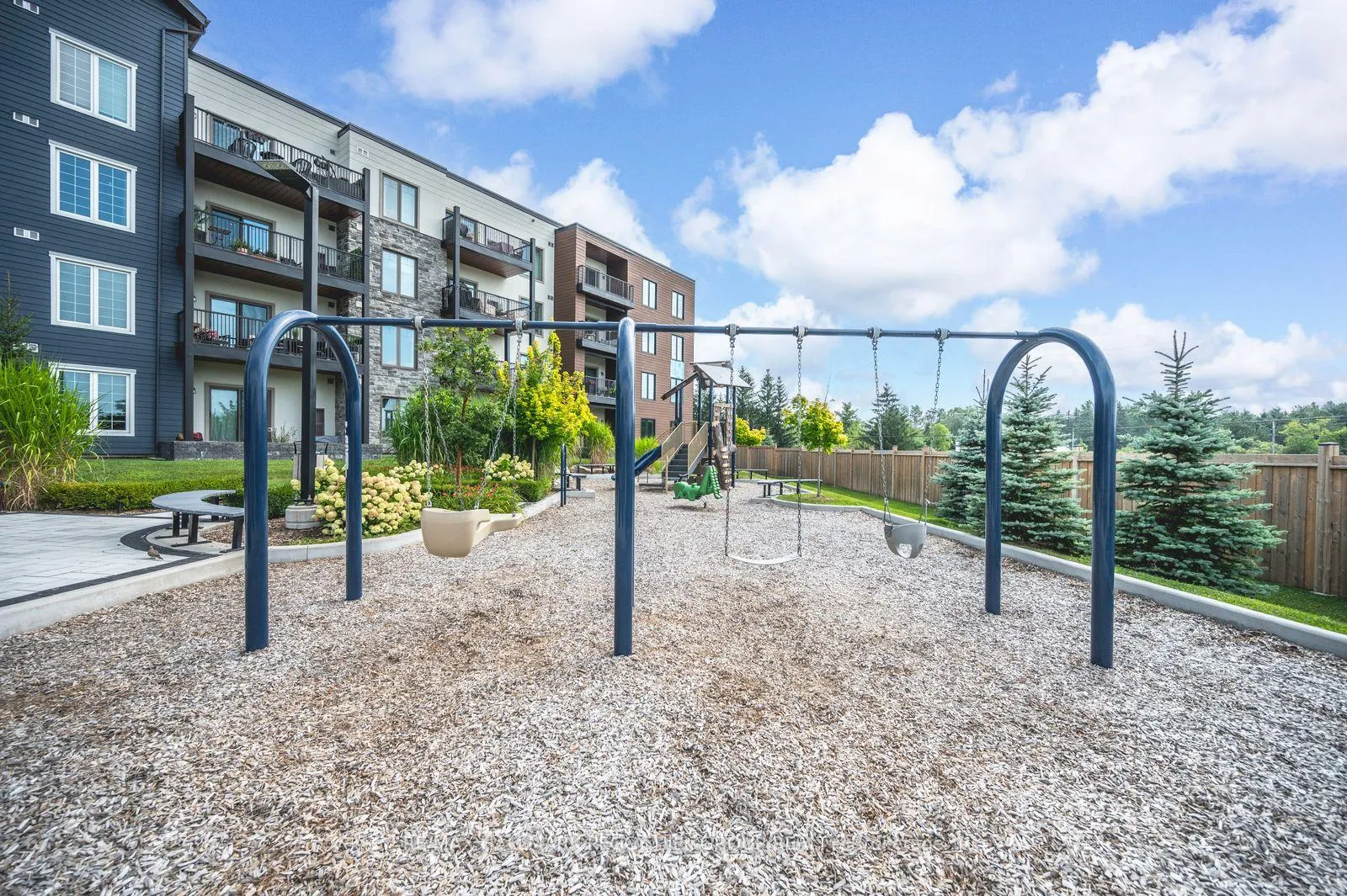 Photo 16 of Unit 112, 54 Koda Street, Barrie, Rural Barrie Southwest — HOMEH