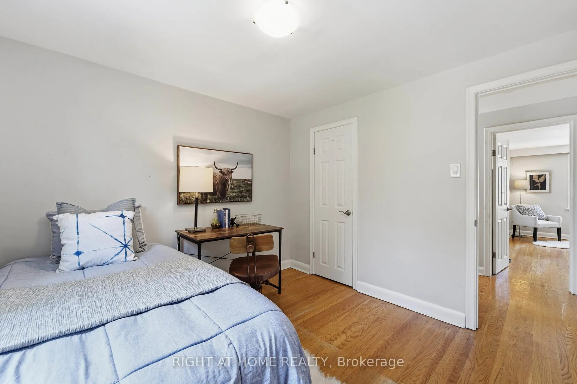 Photo 21 of 615 Pharmacy Avenue, Scarborough, Clairlea-Birchmount — HOMEH