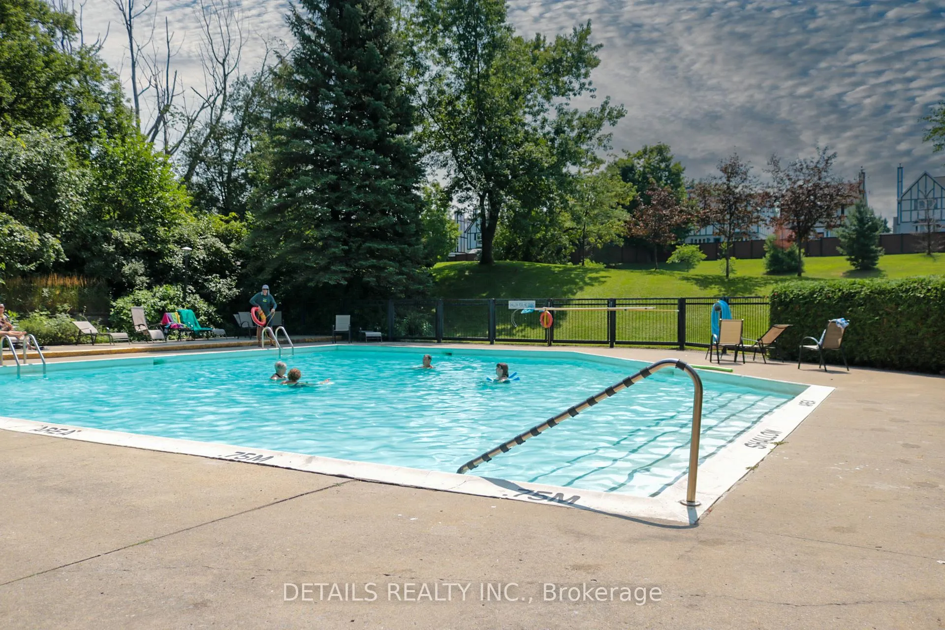 Photo 24 of Unit 1009, 2760 Carousel Crescent, Ottawa, Emerald Woods/Sawmill Creek — HOMEH
