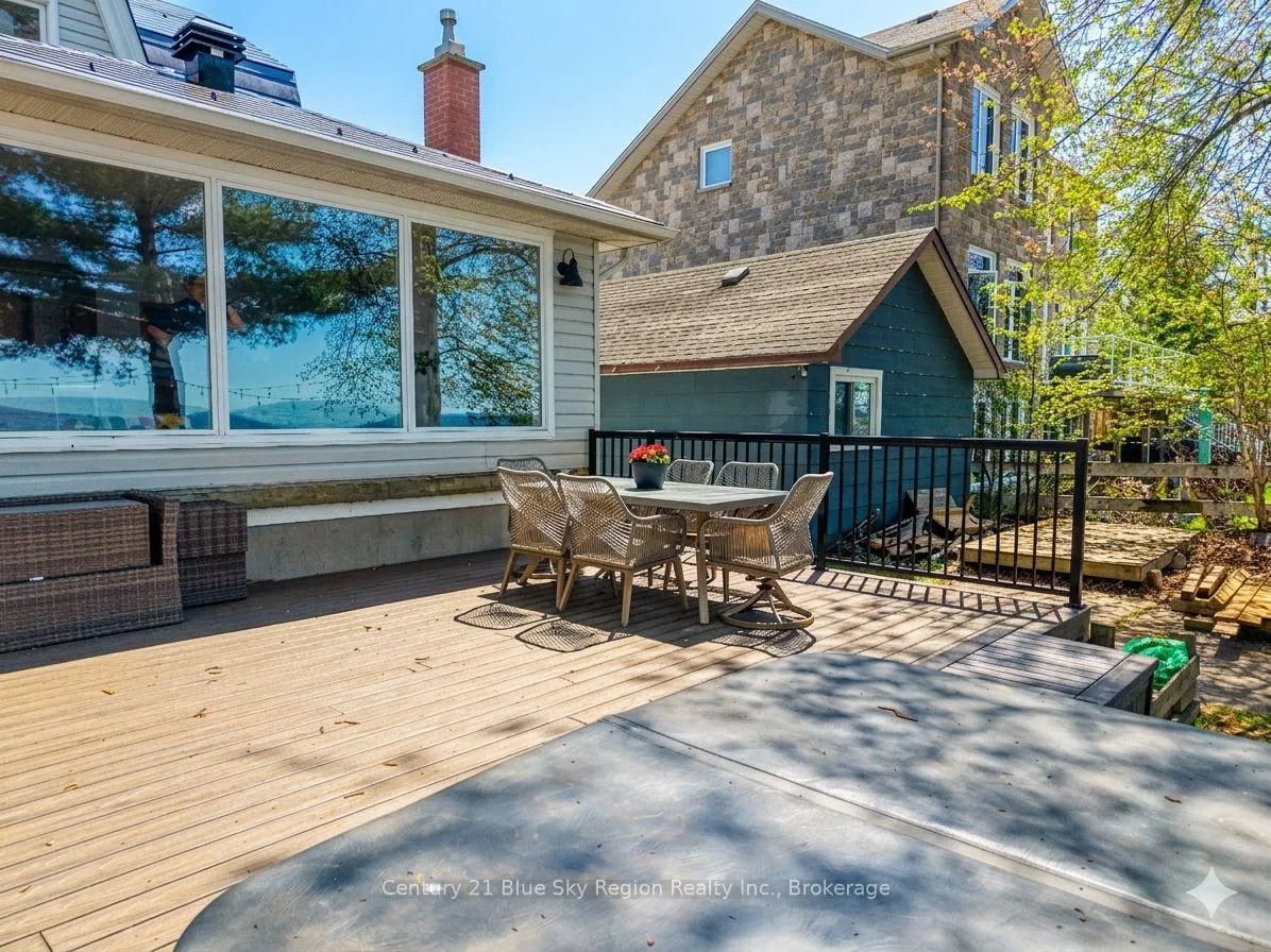 Photo 12 of 935 Leask Avenue, North Bay, Ferris — HOMEH