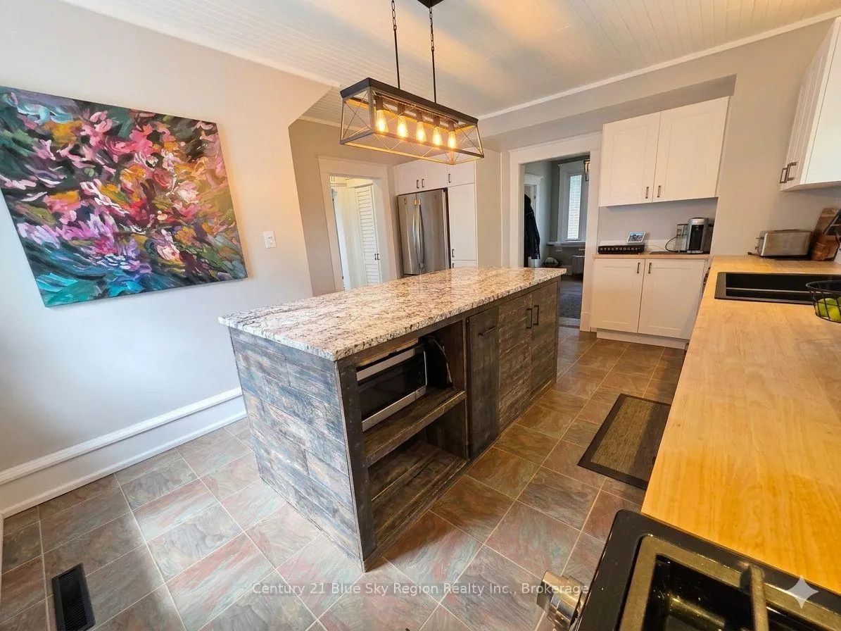 Photo 20 of 935 Leask Avenue, North Bay, Ferris — HOMEH