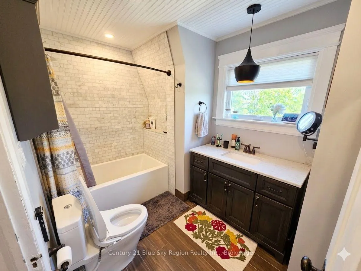 Photo 40 of 935 Leask Avenue, North Bay, Ferris — HOMEH