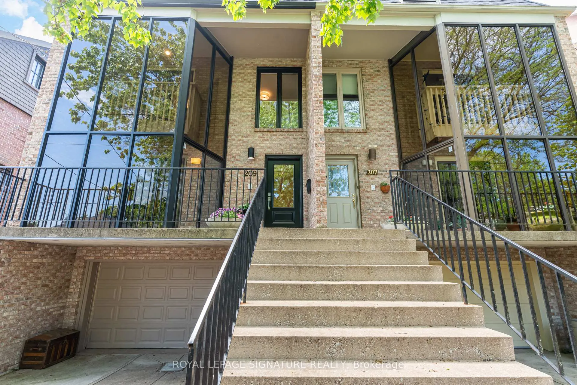 Photo 2 of 209 Ranleigh Avenue, Toronto, Lawrence Park North — HOMEH