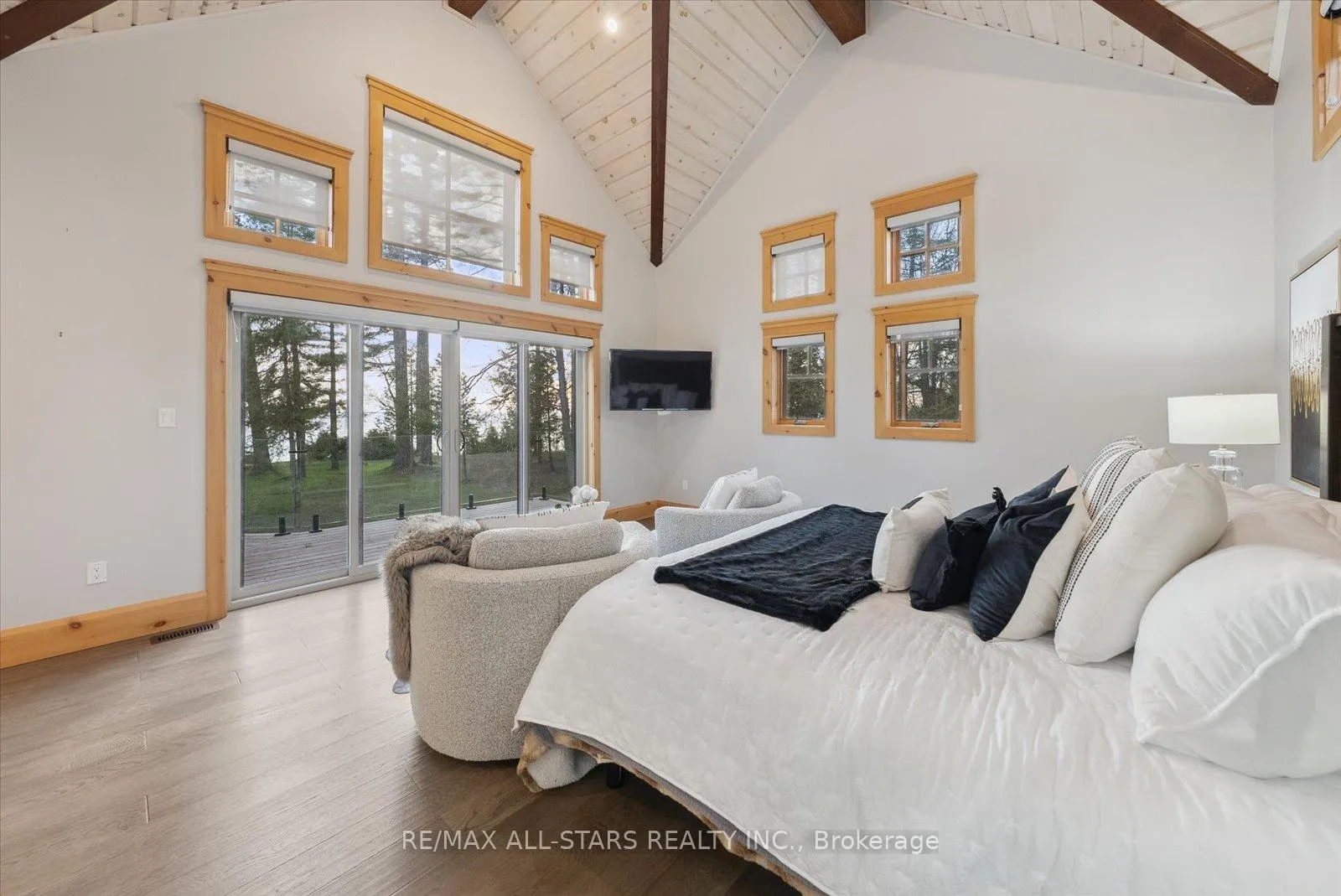 Photo 24 of 27440 Cedarhurst Beach Road, Brock, Rural Brock — HOMEH