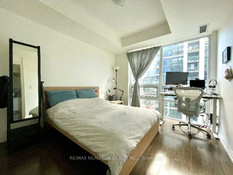 Photo 3 of Unit 1516, 460 Adelaide Street E, Toronto, Moss Park — HOMEH