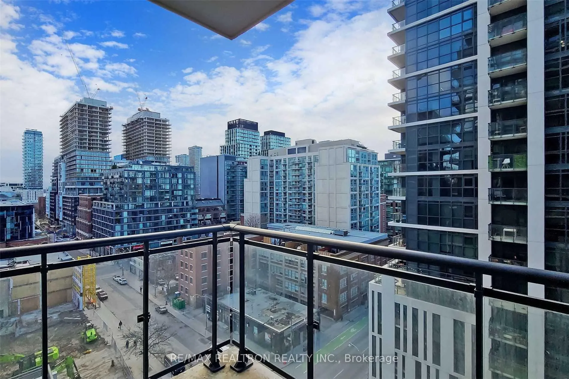 Photo 8 of Unit 1516, 460 Adelaide Street E, Toronto, Moss Park — HOMEH
