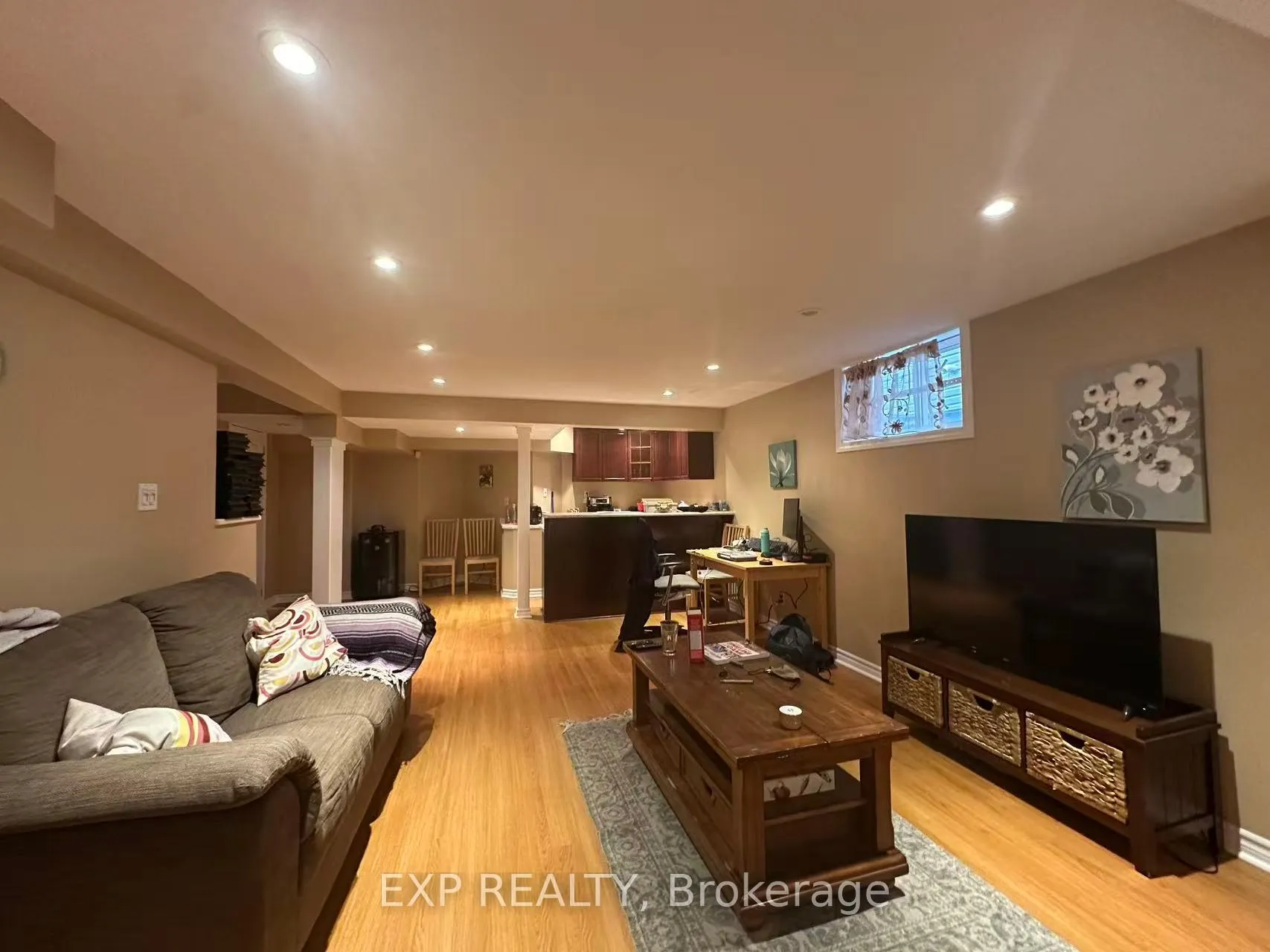 Photo 13 of 256 Scout Street, Ottawa, Central Park — HOMEH