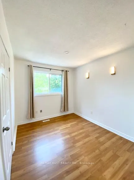 Photo 11 of 81 Seaborn Road, Brampton, Madoc — HOMEH