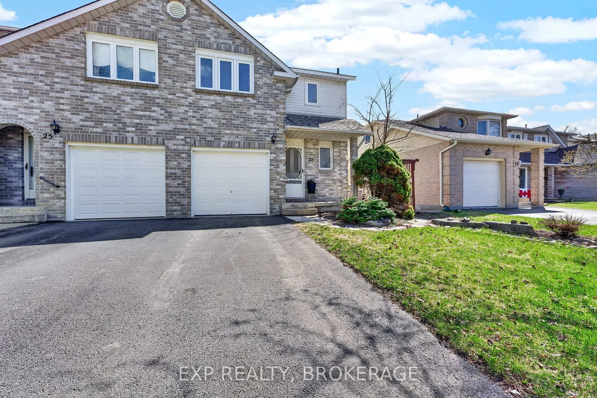Photo 2 of 23 Rose Abbey Drive, Kingston, Kingston East (Incl Barret Crt) — HOMEH