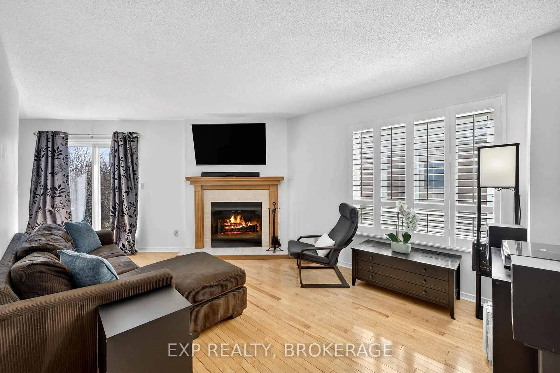 Photo 8 of 23 Rose Abbey Drive, Kingston, Kingston East (Incl Barret Crt) — HOMEH