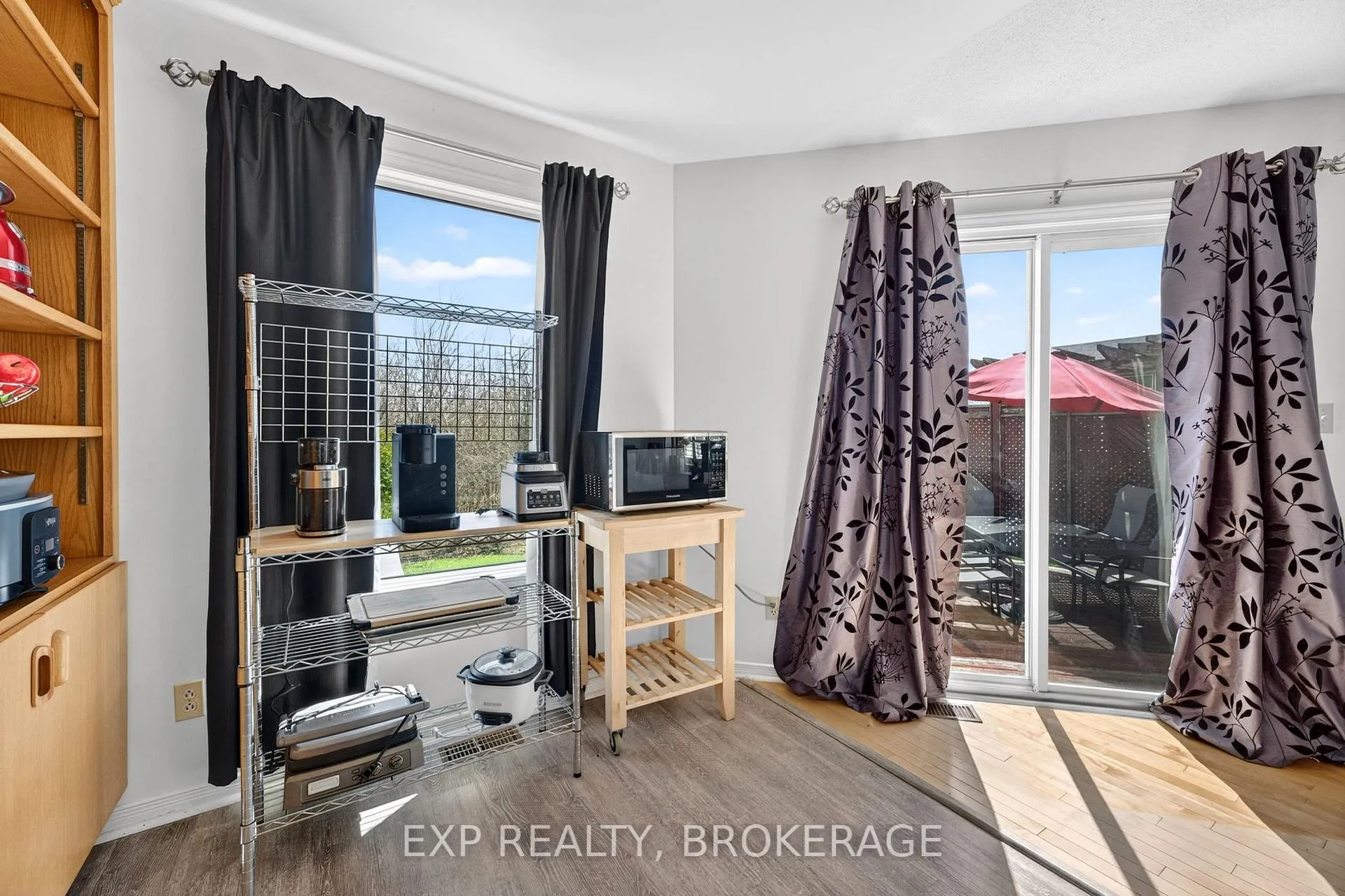 Photo 10 of 23 Rose Abbey Drive, Kingston, Kingston East (Incl Barret Crt) — HOMEH