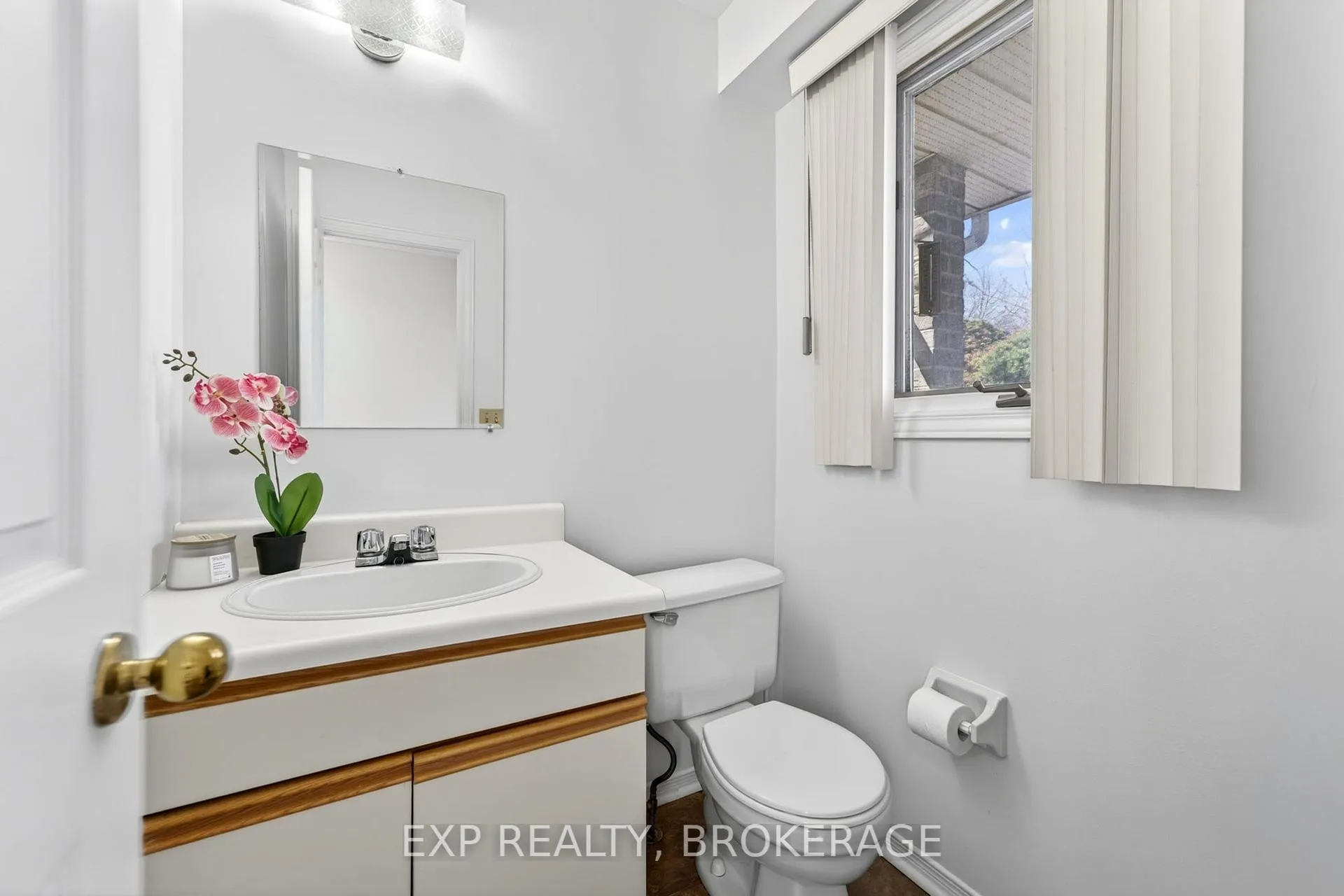 Photo 14 of 23 Rose Abbey Drive, Kingston, Kingston East (Incl Barret Crt) — HOMEH