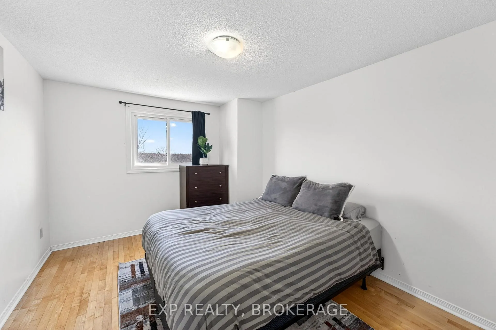 Photo 19 of 23 Rose Abbey Drive, Kingston, Kingston East (Incl Barret Crt) — HOMEH