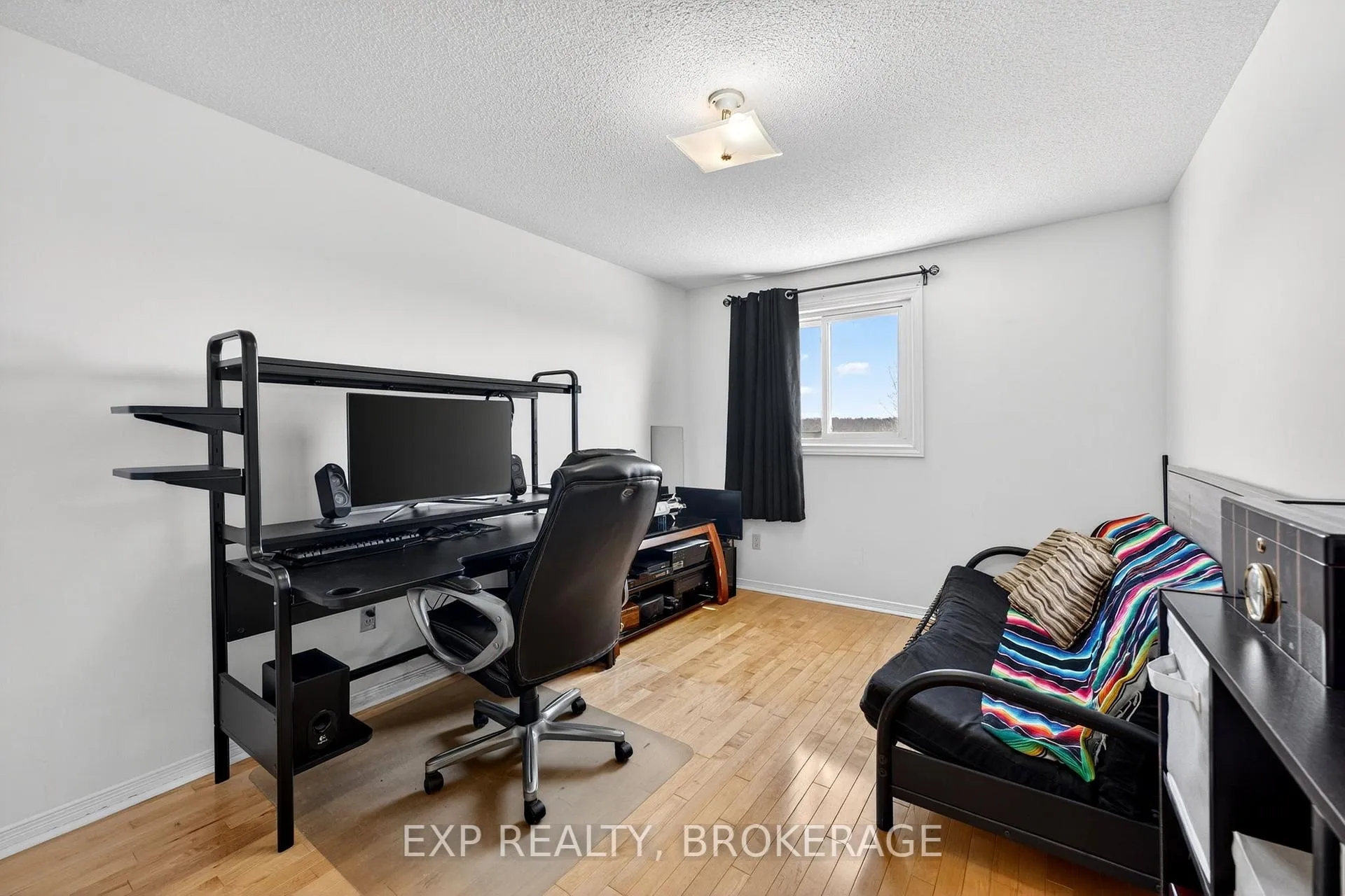 Photo 21 of 23 Rose Abbey Drive, Kingston, Kingston East (Incl Barret Crt) — HOMEH