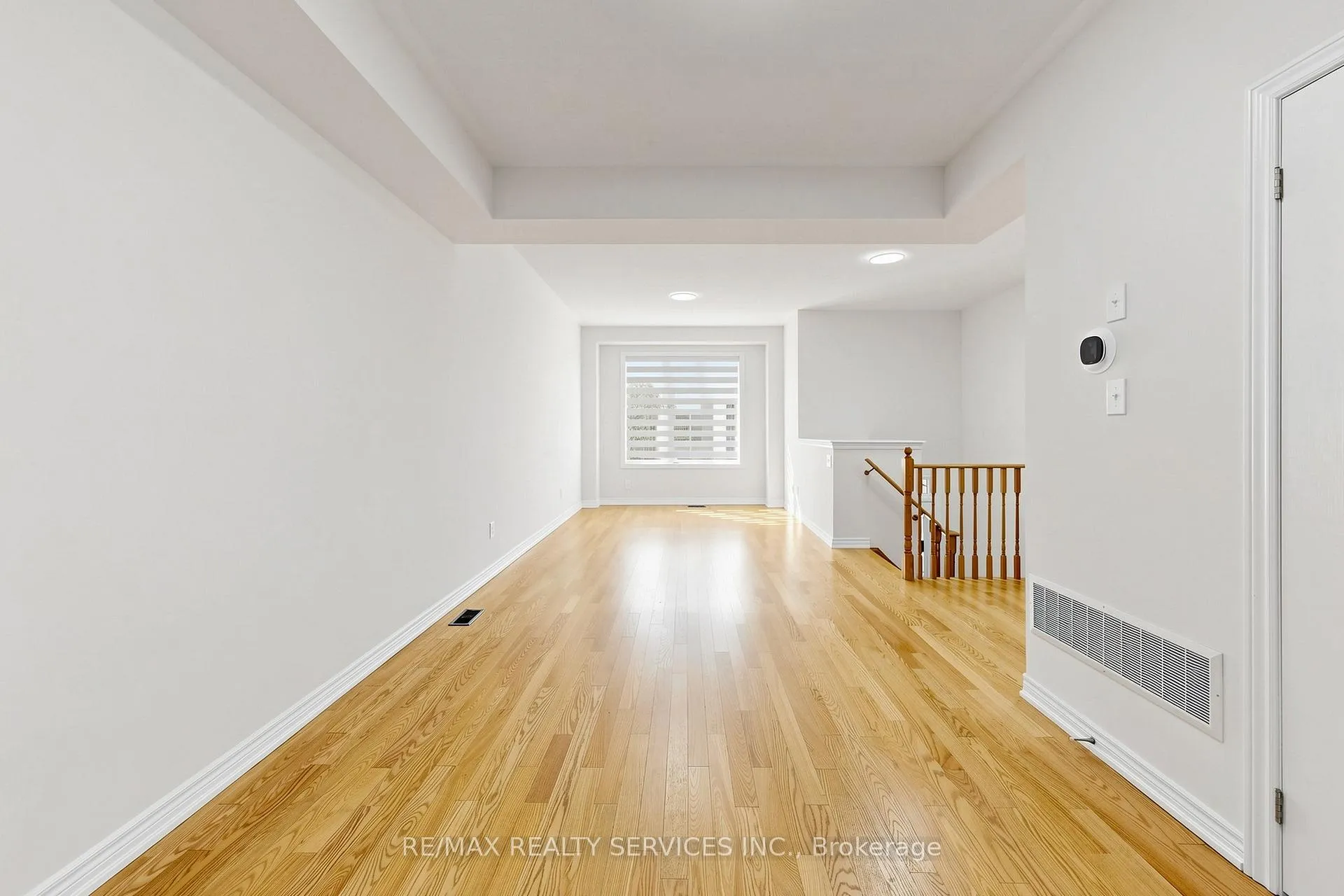 Photo 7 of 19 Sea Drifter Crescent, Brampton, Bram East — HOMEH