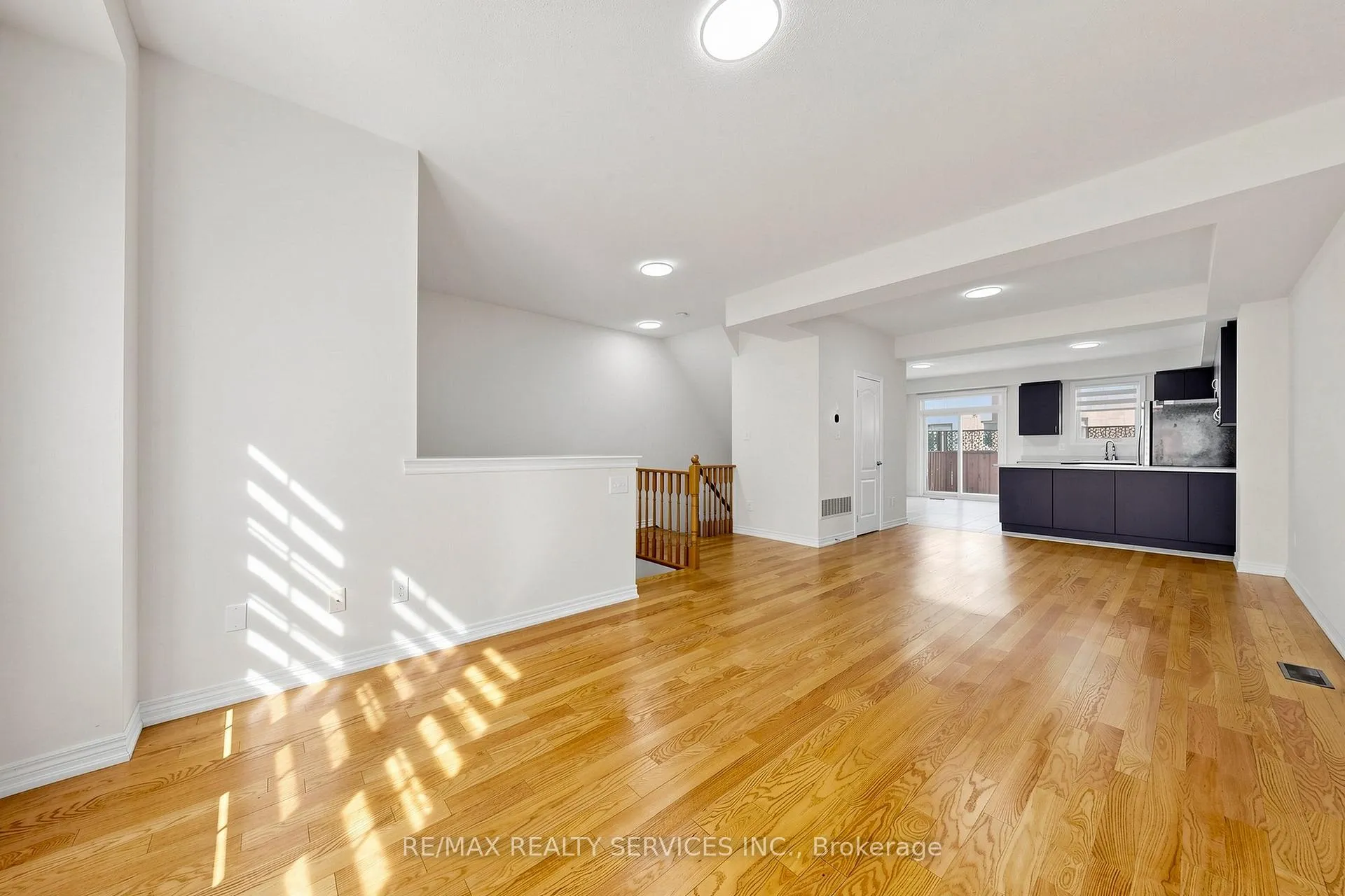 Photo 12 of 19 Sea Drifter Crescent, Brampton, Bram East — HOMEH