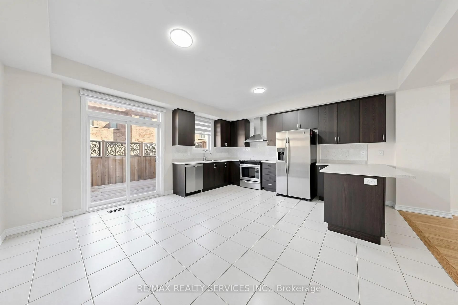 Photo 15 of 19 Sea Drifter Crescent, Brampton, Bram East — HOMEH