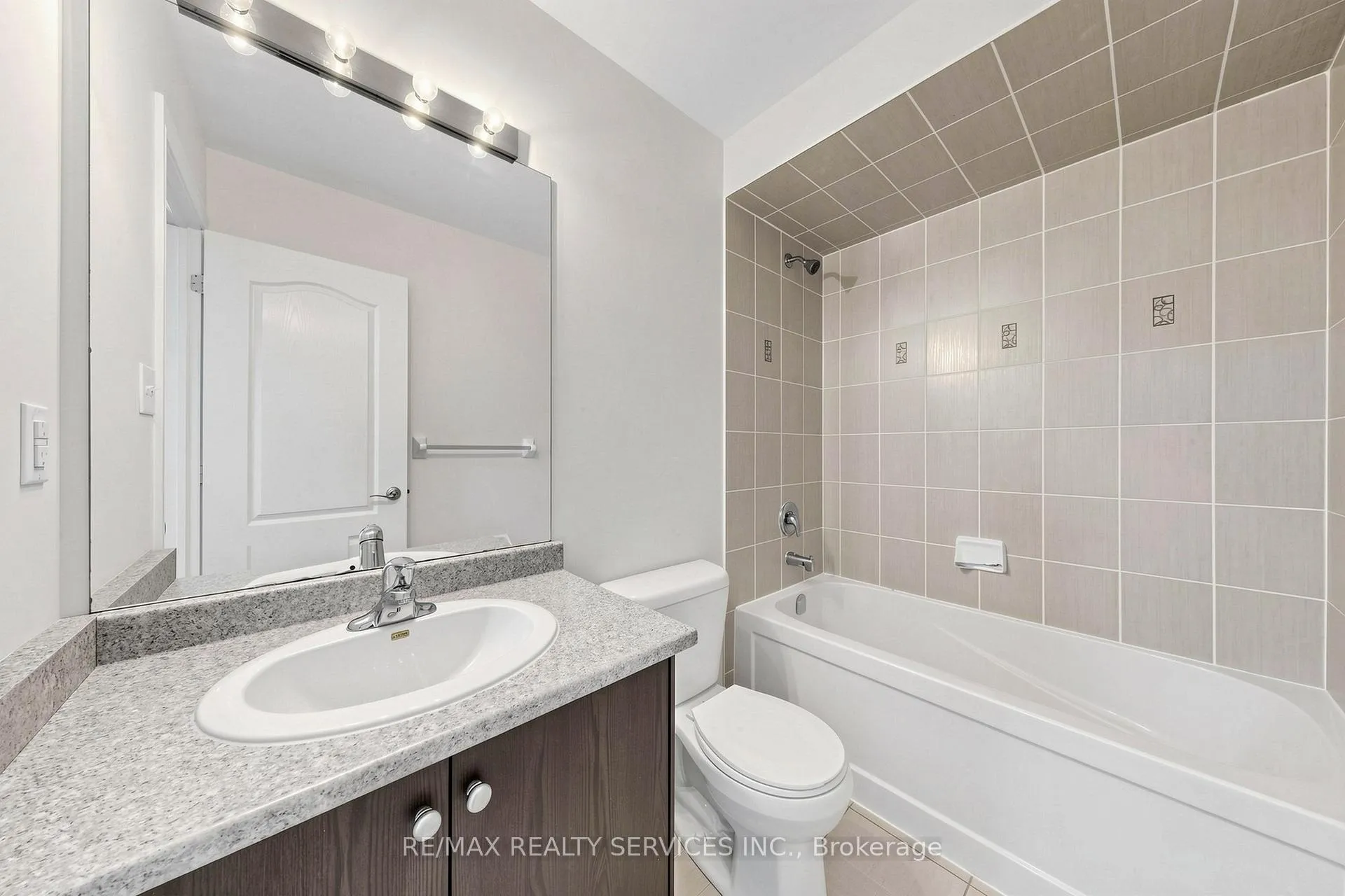 Photo 40 of 19 Sea Drifter Crescent, Brampton, Bram East — HOMEH