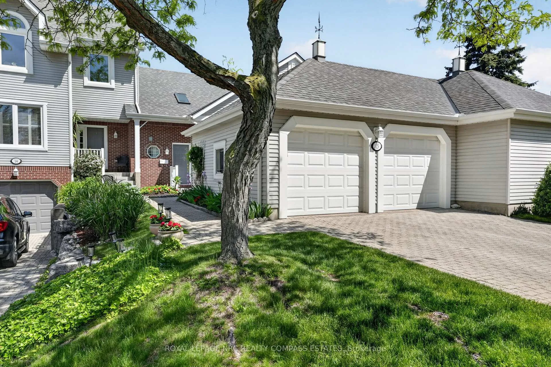 Photo 3 of Unit Unit 15, 1 Lakeside Drive, St. Catharines, Port Weller — HOMEH