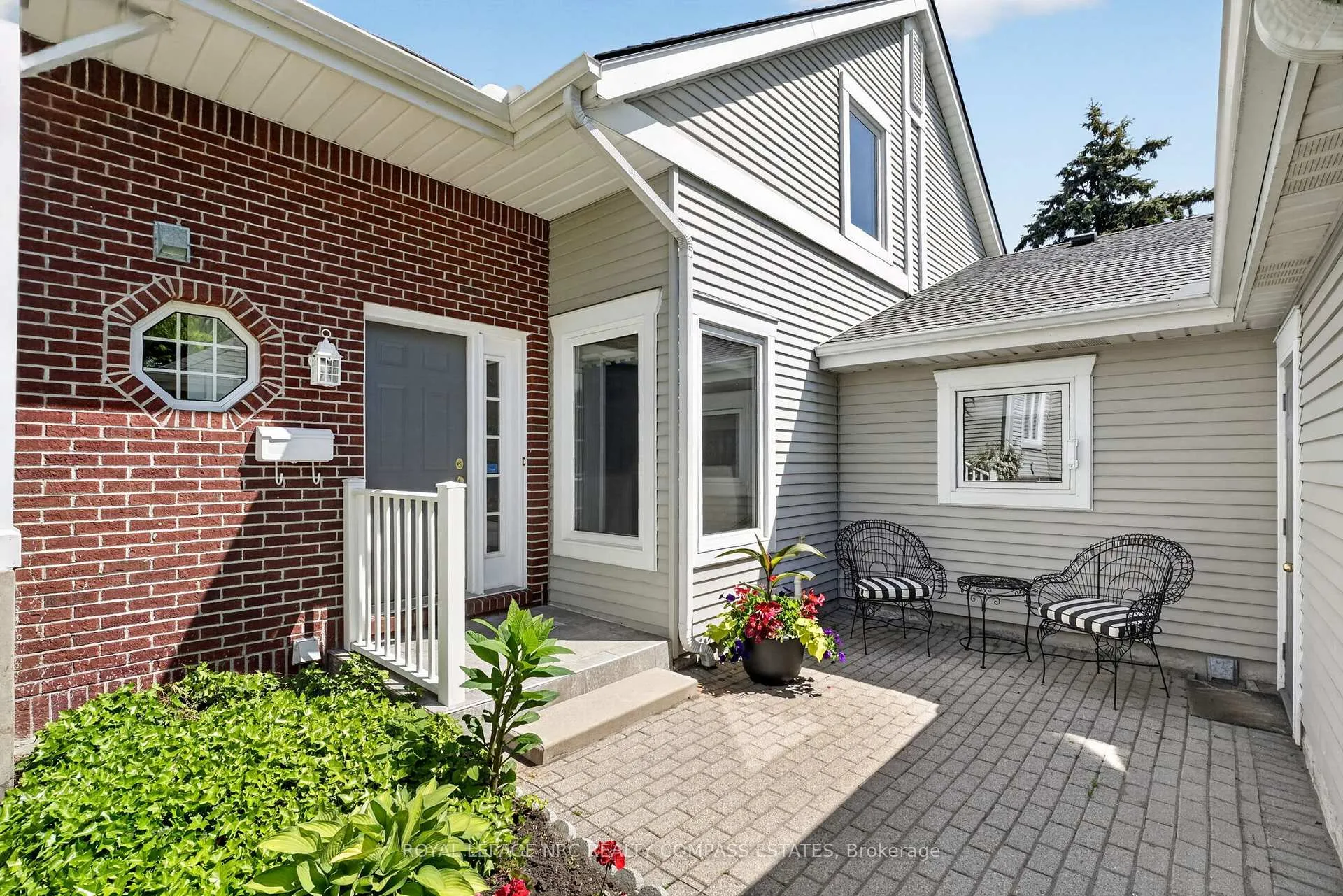 Photo 4 of Unit Unit 15, 1 Lakeside Drive, St. Catharines, Port Weller — HOMEH
