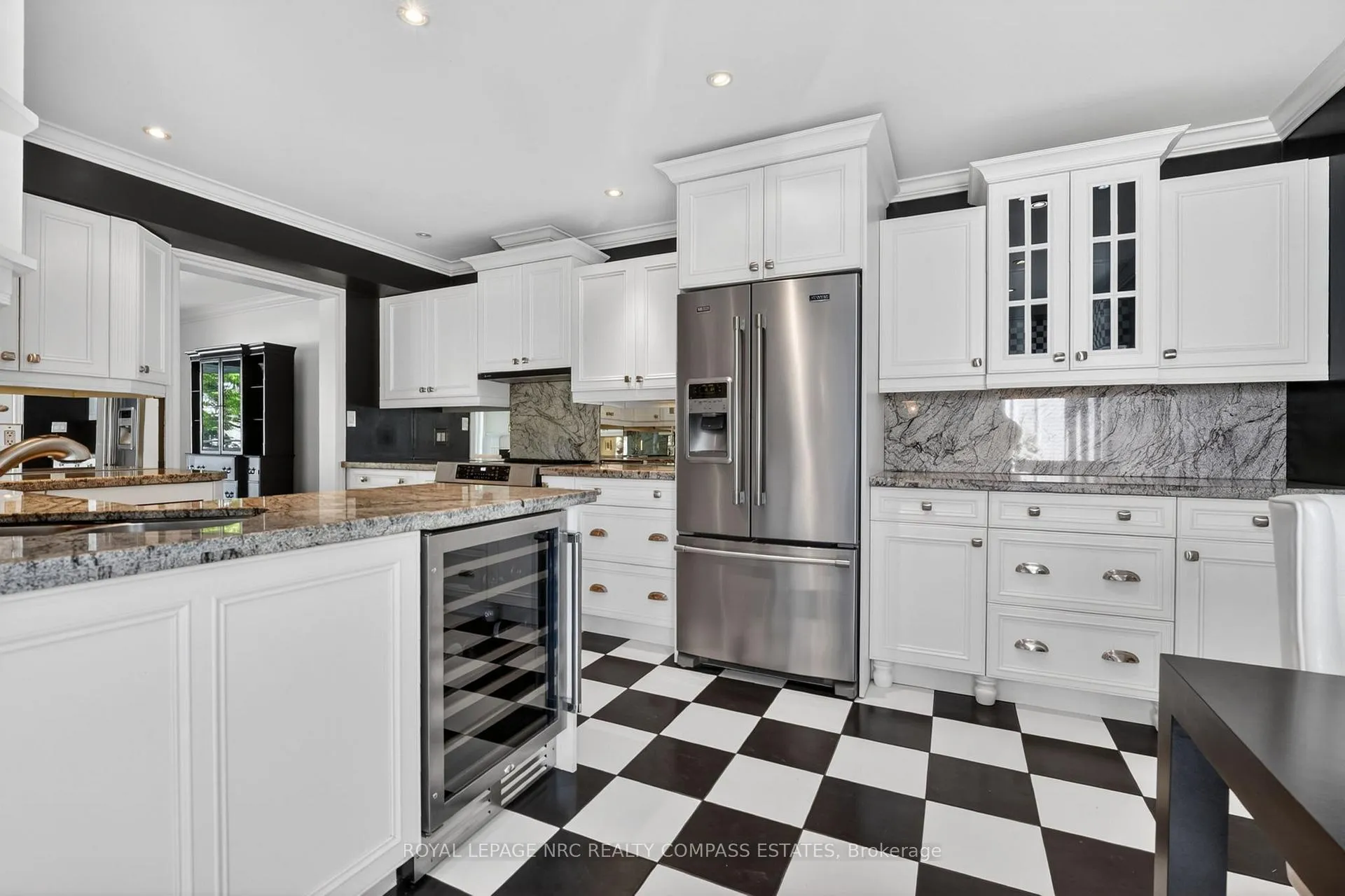 Photo 7 of Unit Unit 15, 1 Lakeside Drive, St. Catharines, Port Weller — HOMEH