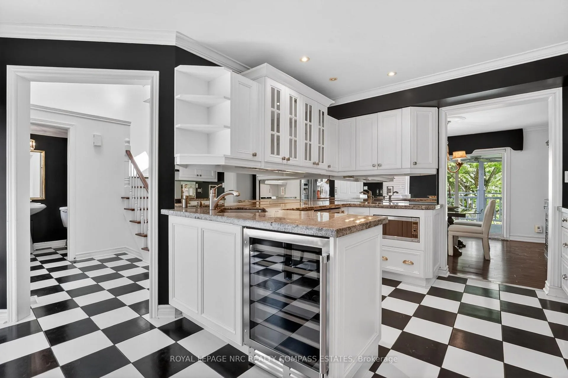 Photo 8 of Unit Unit 15, 1 Lakeside Drive, St. Catharines, Port Weller — HOMEH