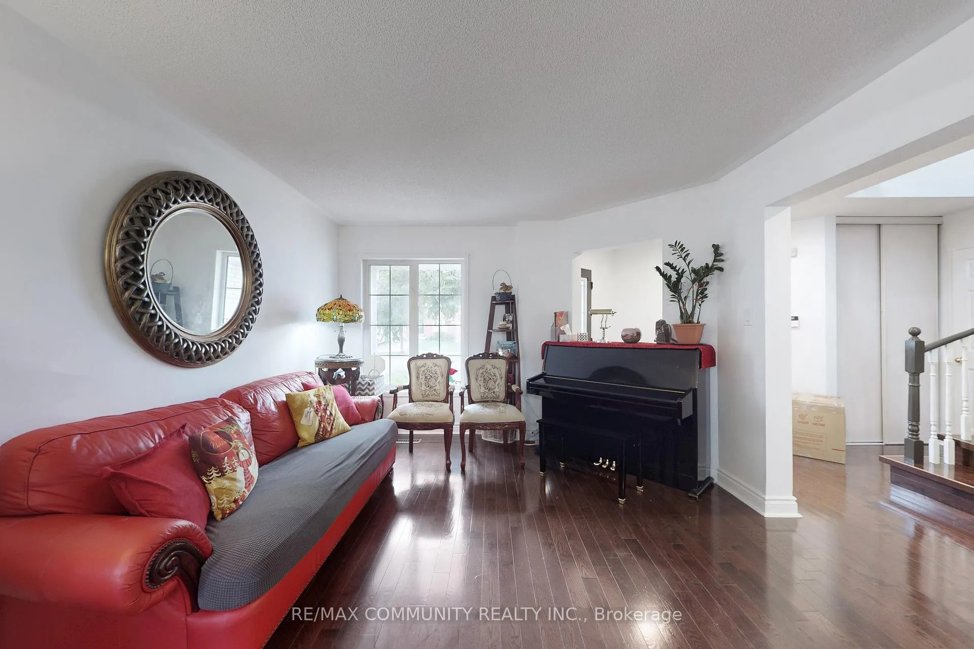 Photo 4 of 71 Hibbard Drive, Ajax, Central — HOMEH