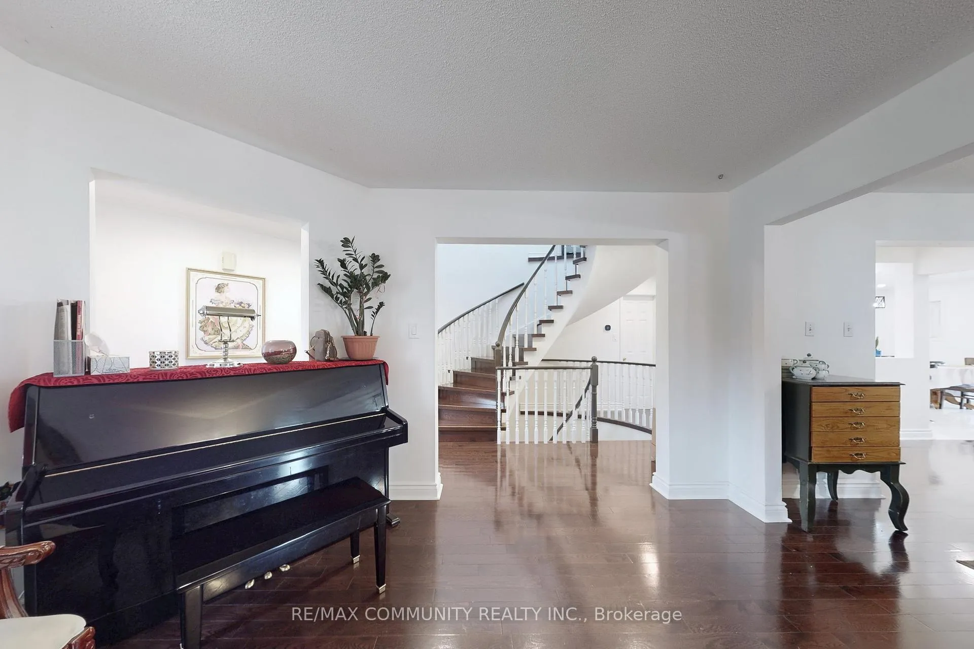 Photo 6 of 71 Hibbard Drive, Ajax, Central — HOMEH