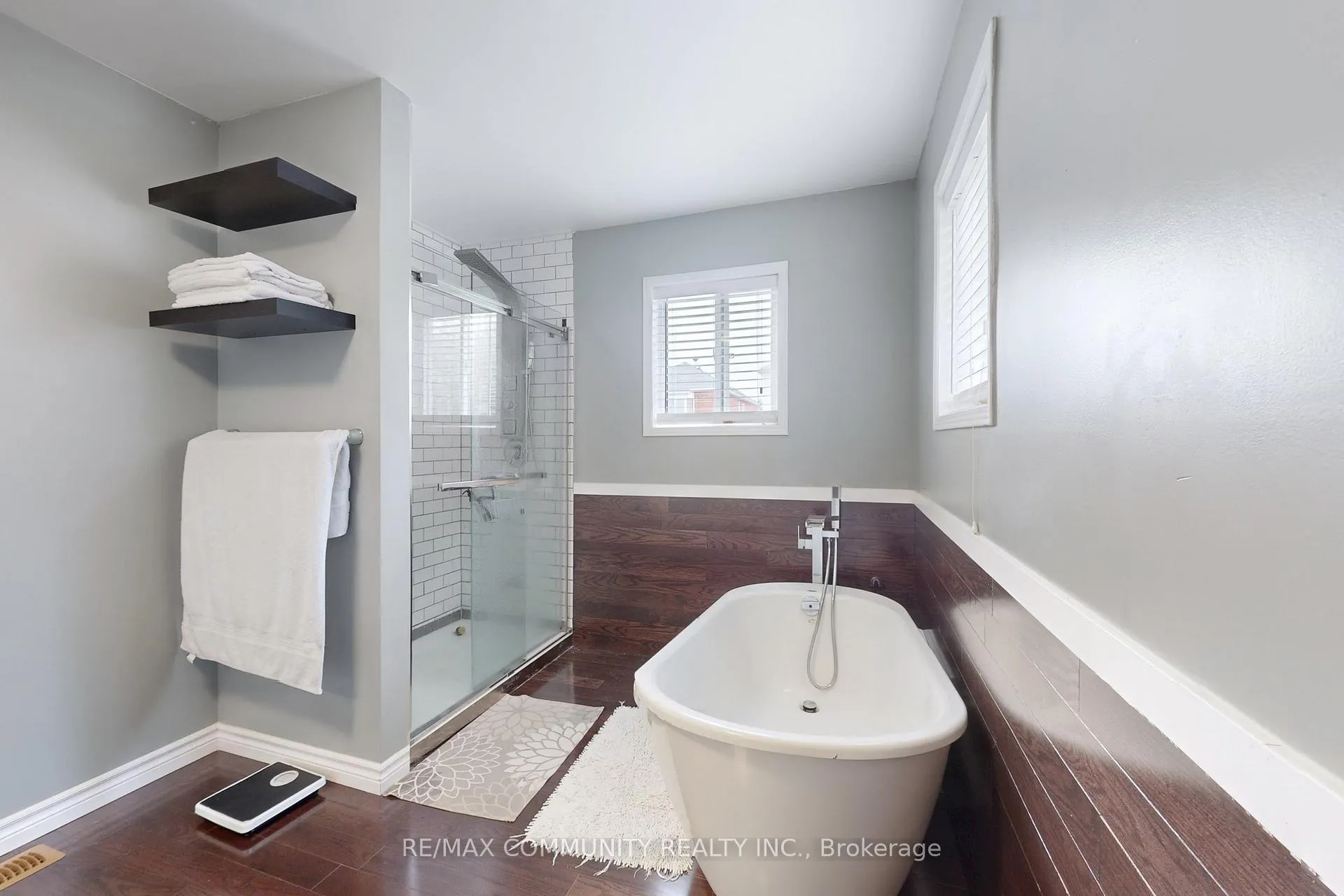 Photo 32 of 71 Hibbard Drive, Ajax, Central — HOMEH