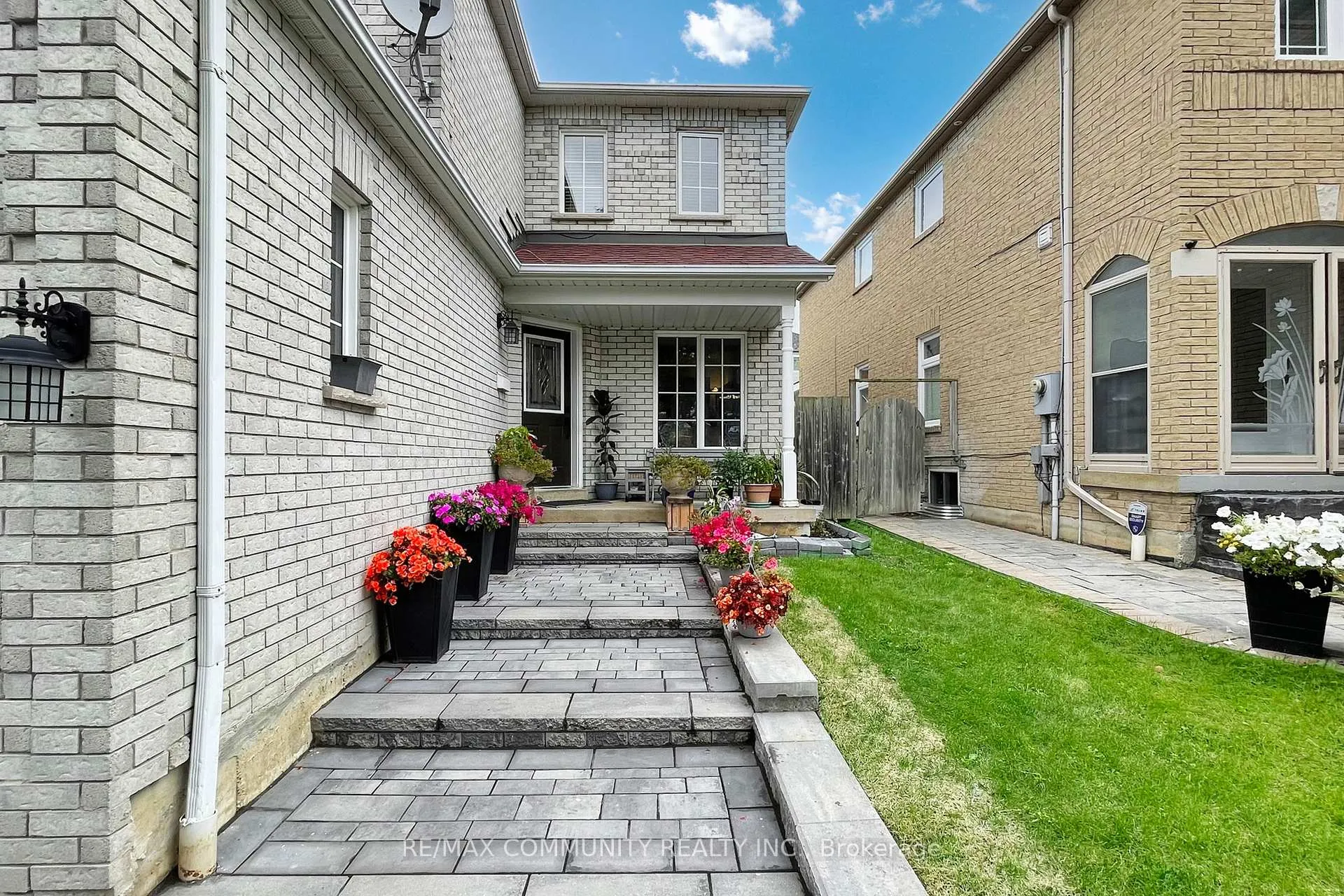 Photo 49 of 71 Hibbard Drive, Ajax, Central — HOMEH