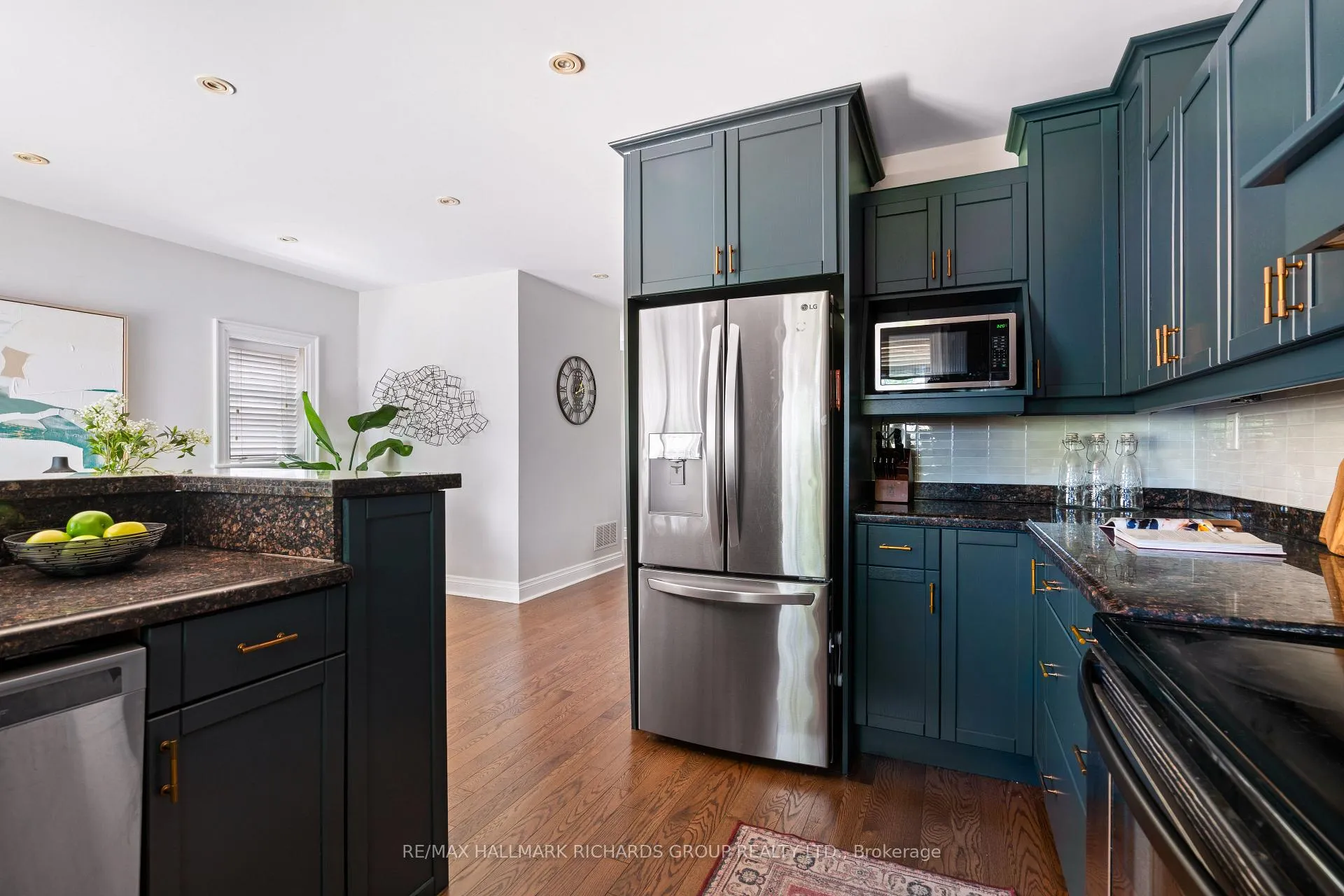 Photo 7 of 43 Sharpe Street, Scarborough, Birchcliffe-Cliffside — HOMEH