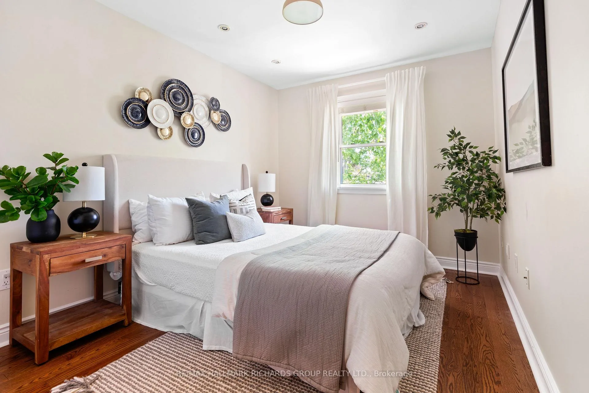 Photo 13 of 43 Sharpe Street, Scarborough, Birchcliffe-Cliffside — HOMEH