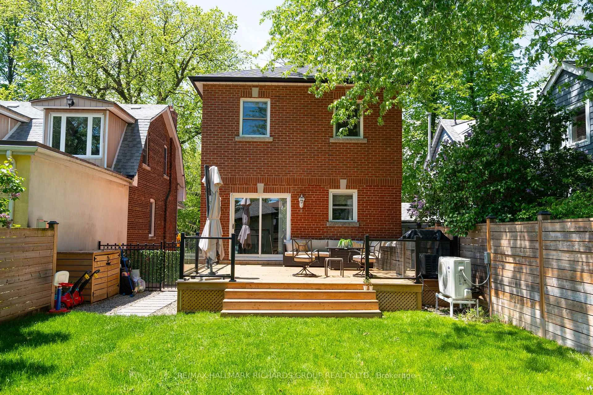 Photo 18 of 43 Sharpe Street, Scarborough, Birchcliffe-Cliffside — HOMEH