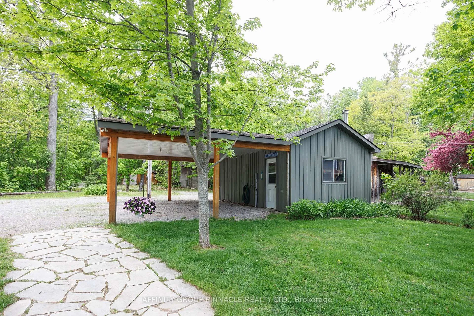 Photo 40 of 18 Miller Road, Kawartha Lakes, Fenelon — HOMEH