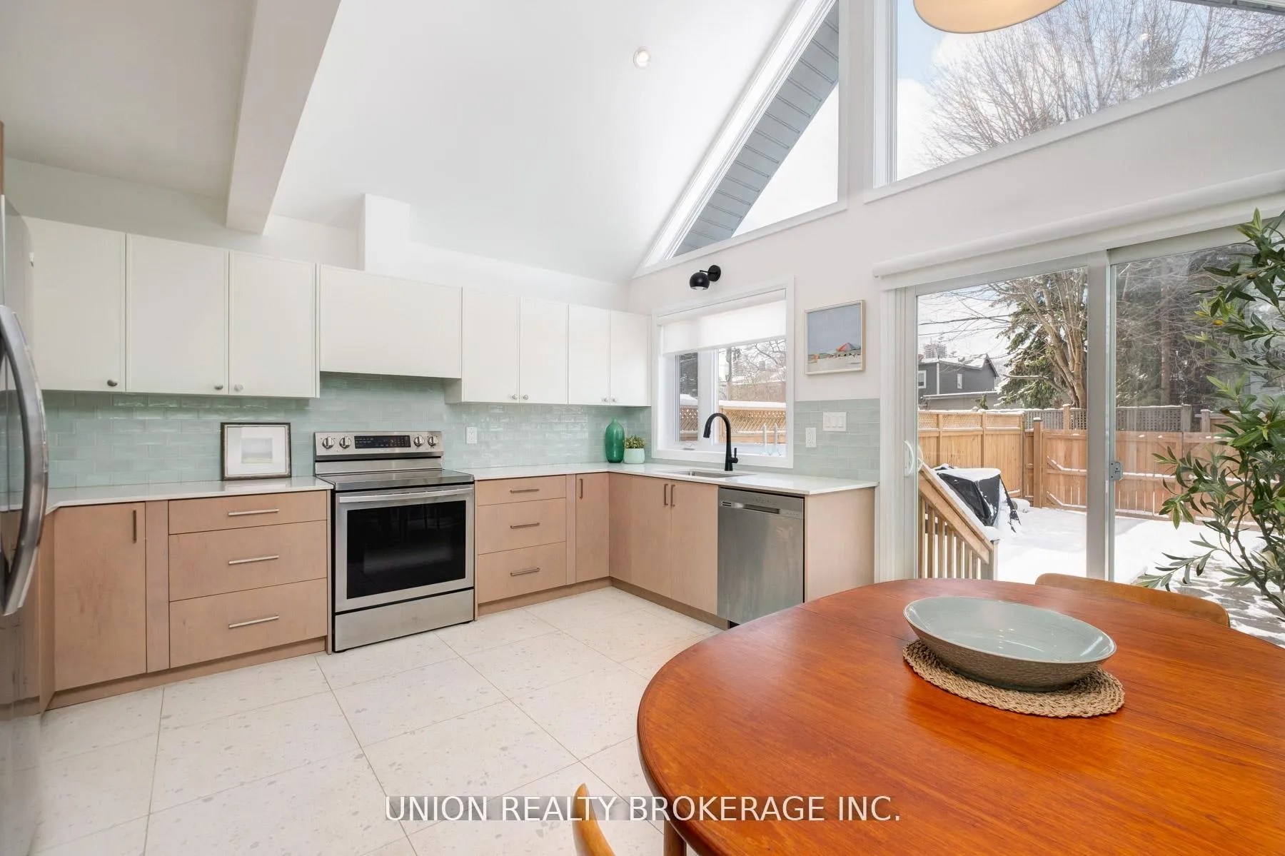 Photo 10 of 8 Bryant Avenue, Toronto, Crescent Town — HOMEH