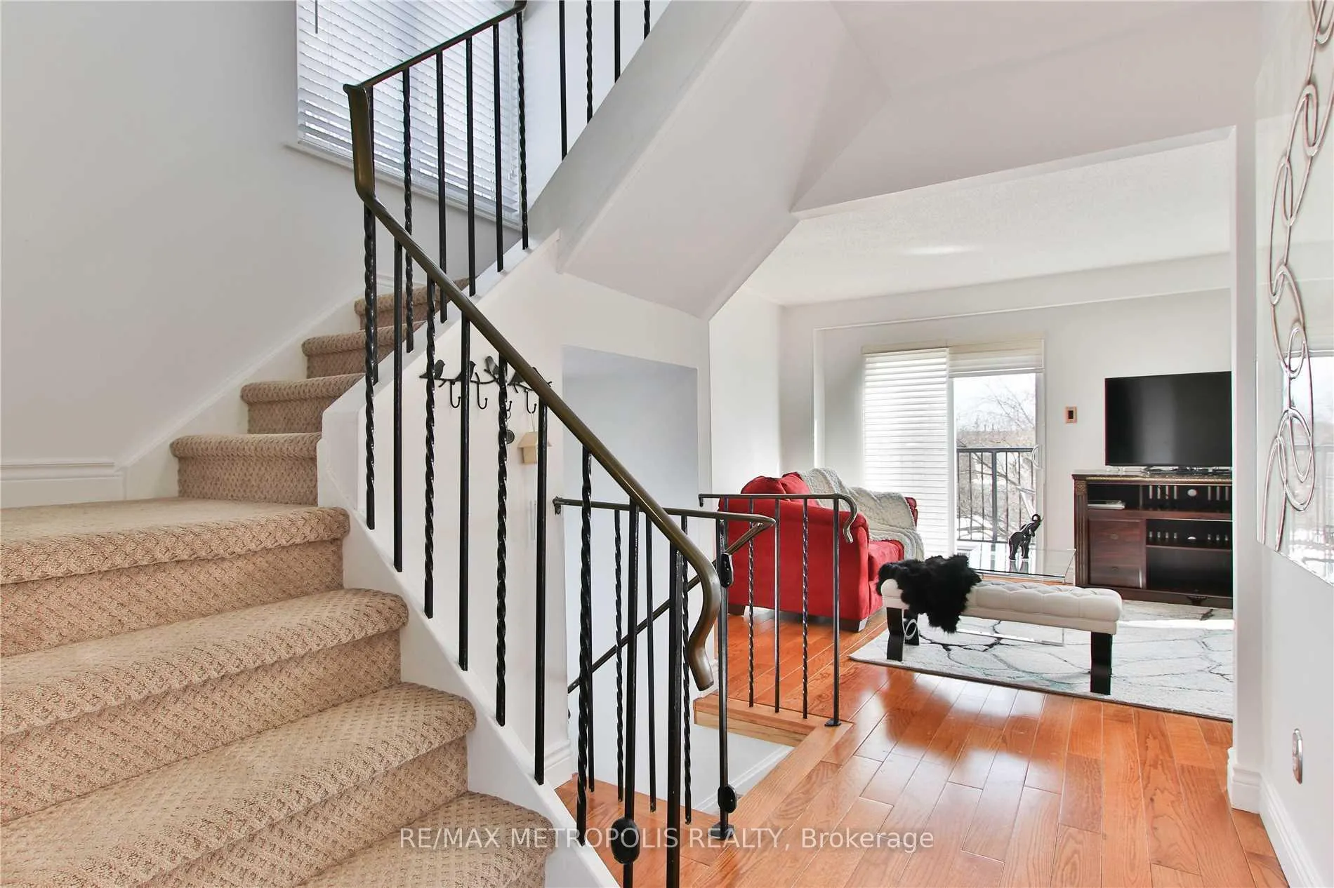 Photo 6 of Unit 1, 17 Clover Ridge Drive W, Ajax, South West — HOMEH