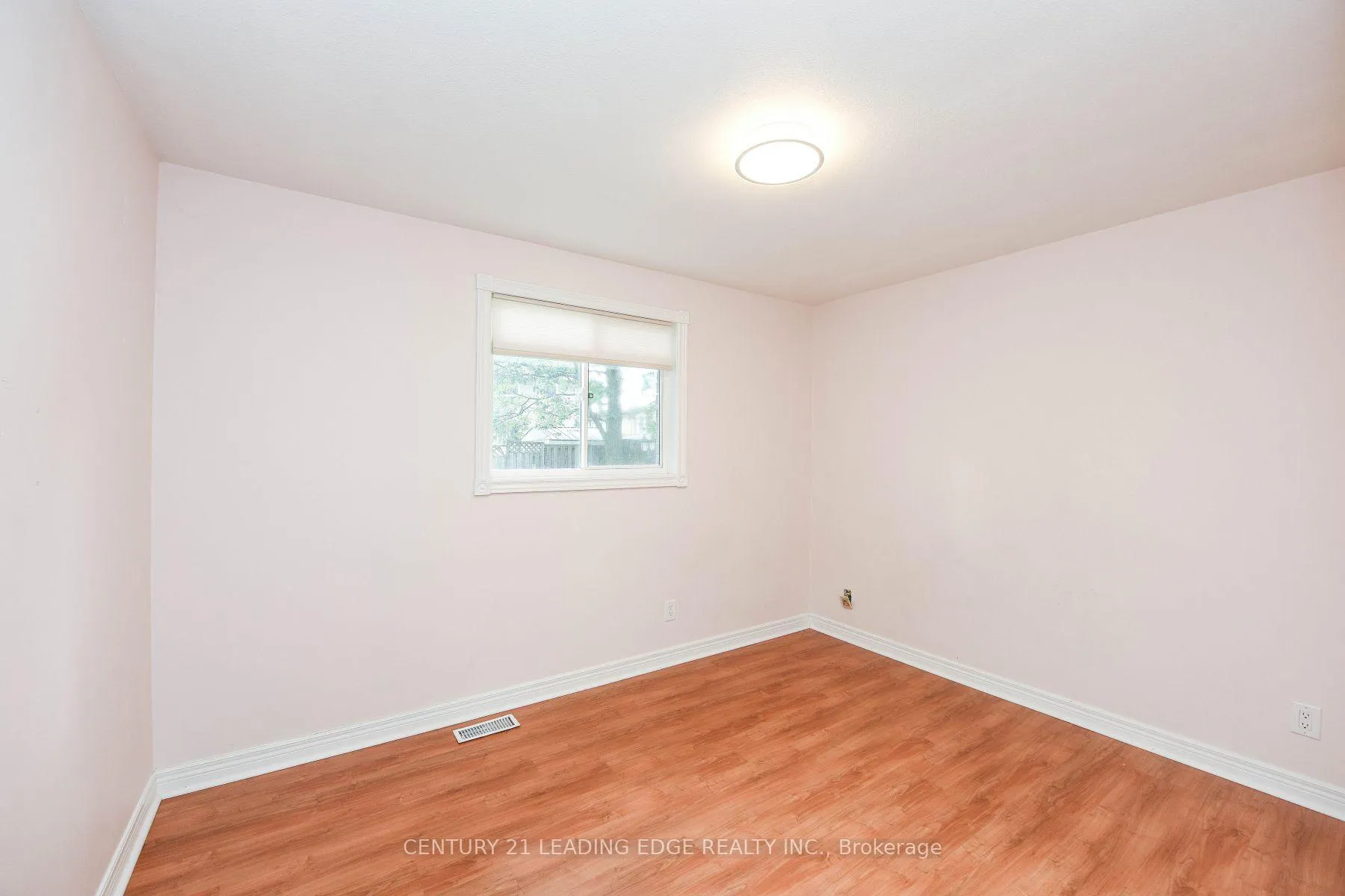 Photo 40 of 388 Leacock Drive, Barrie, Letitia Heights — HOMEH