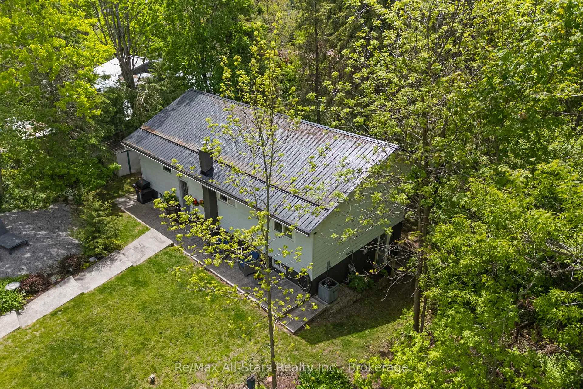 Photo 2 of 52 Concession Road, Kawartha Lakes, Fenelon — HOMEH