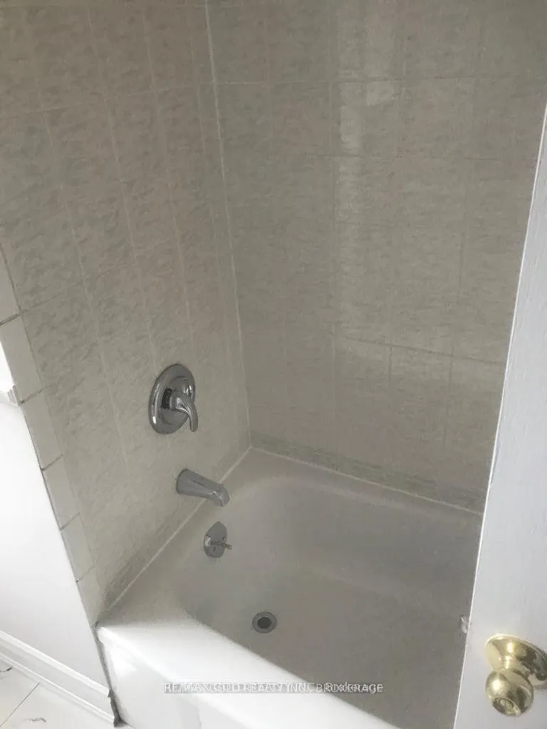 Photo 15 of Unit Upper, 2119 Meadowbrook Road, Burlington, Mountainside — HOMEH