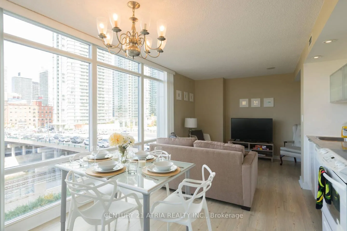Photo 1 of Unit 302, 4K Spadina Avenue, Toronto, Waterfront Communities — HOMEH