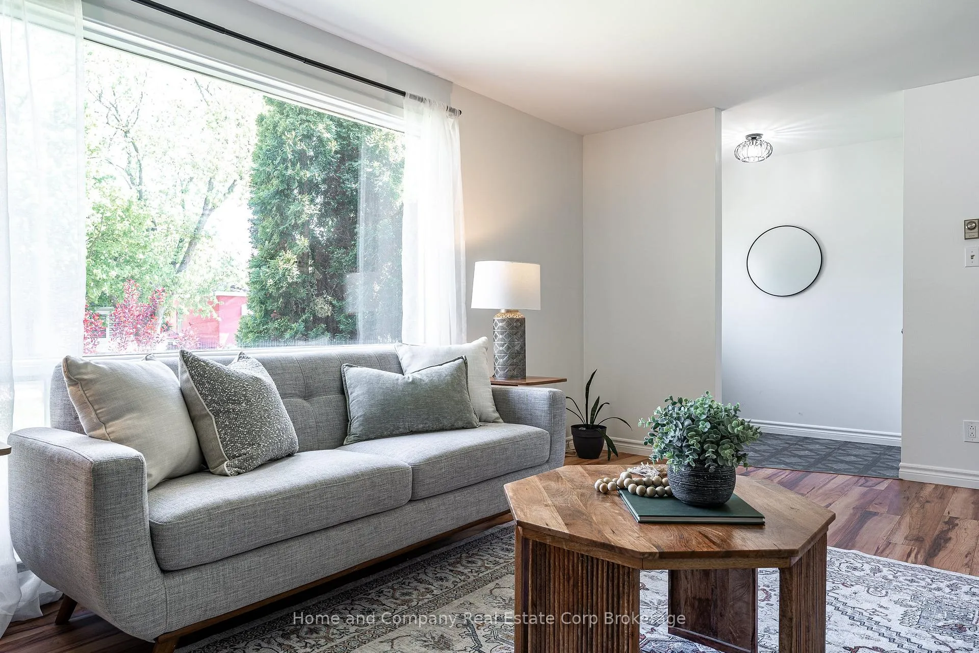 Photo 6 of 50 Dufferin Street, Stratford — HOMEH