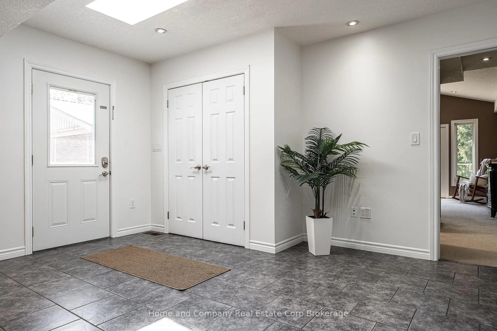 Photo 12 of 50 Dufferin Street, Stratford — HOMEH