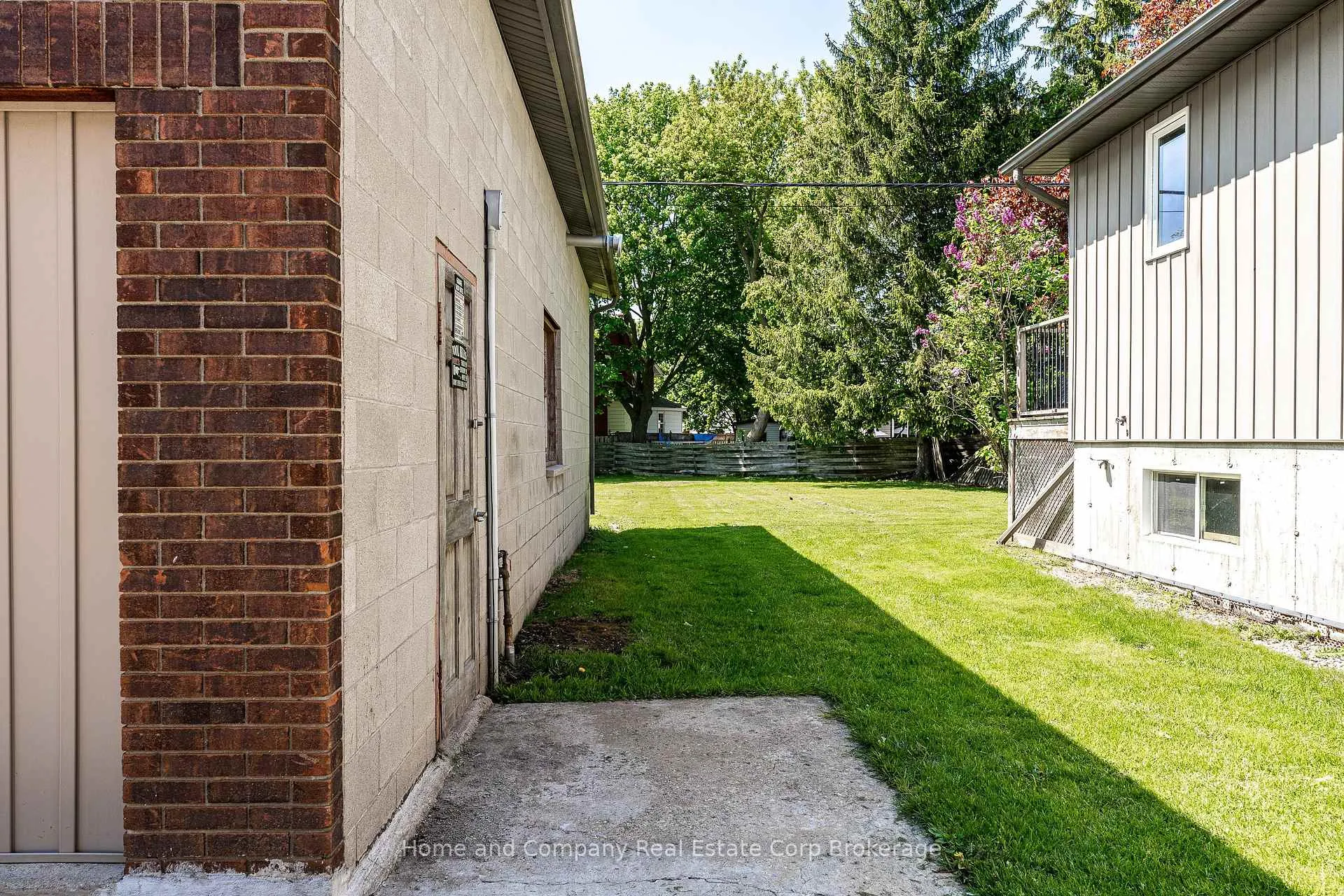 Photo 39 of 50 Dufferin Street, Stratford — HOMEH